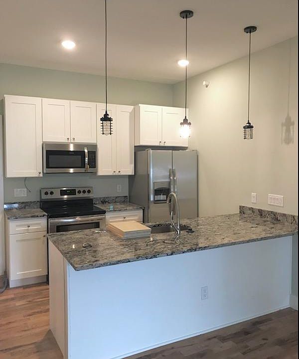 1st image of 2315 Park Ave #2G