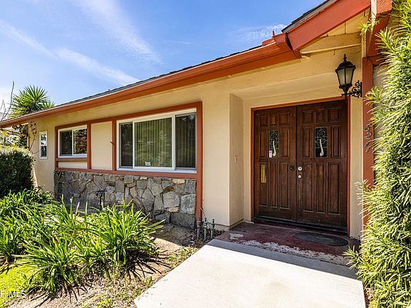 4th image of 8211 Woodlake Ave