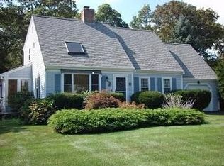 19 Sunnywood Dr, Centerville, MA 02632
