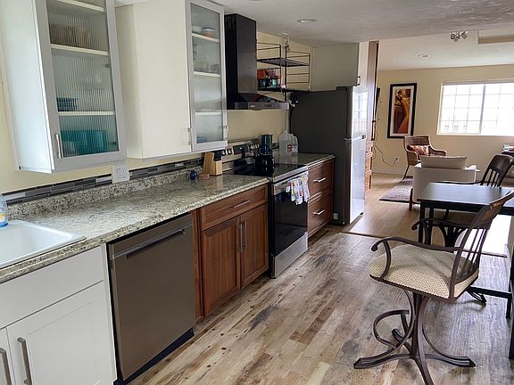 Kitchen, all new appliances