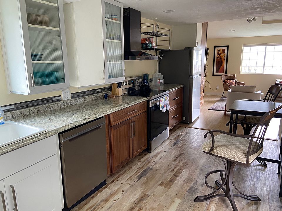 Kitchen, all new appliances