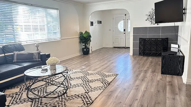 4880 Bruges Ave — Photo 6