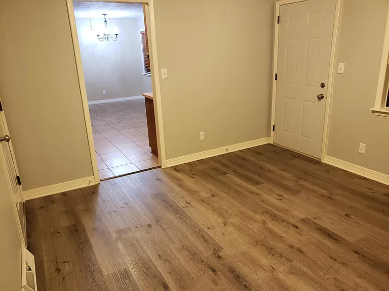705 W Montclair St — Photo 30