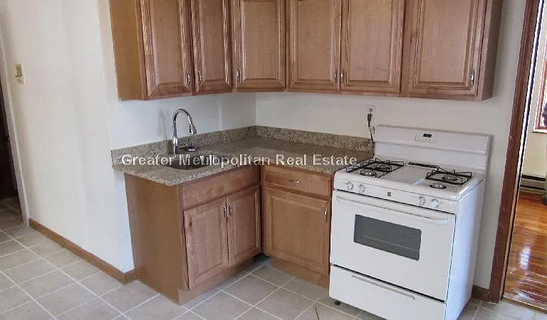 16 Battery St #4R — Photo 31