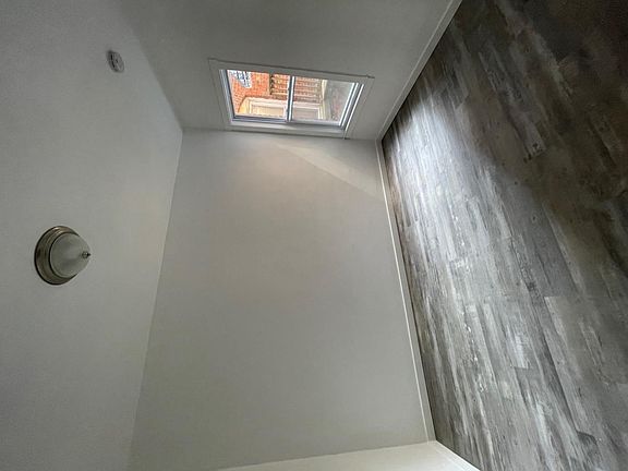 3rd image of 1380 W 91st St #1