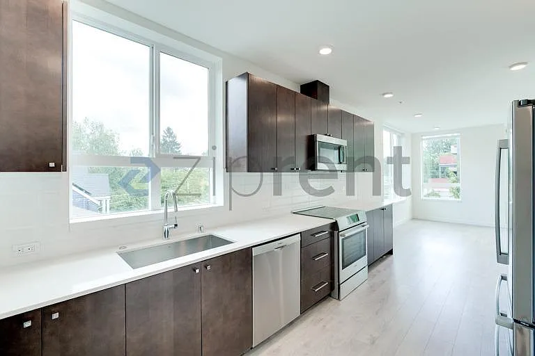 1490 NW 75th St — Photo 9