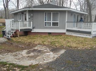 460 Northampton Rd, Tobyhanna, PA 18466