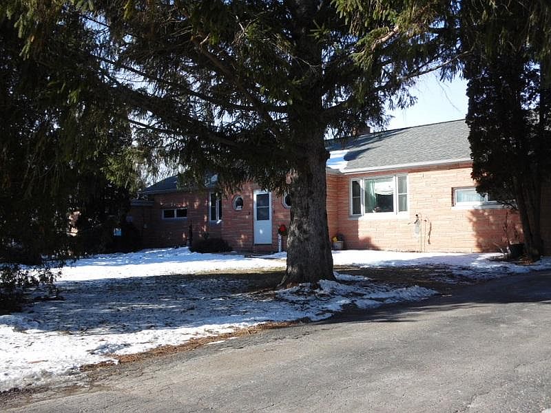 1st image of W352N5351 Lake Dr