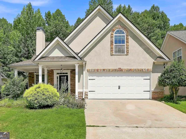 10 Fenway Ct, Newnan, GA 30265