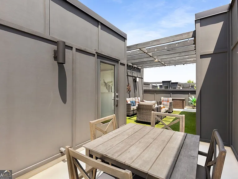 1300 Chelsea Cir NW — Photo 33