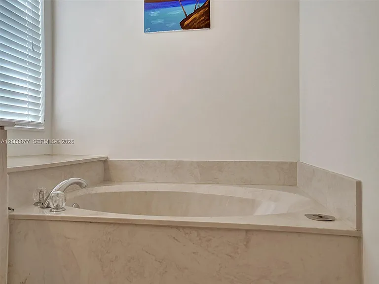 938 Bluewood Ter — Photo 14