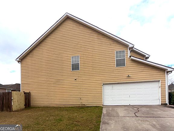 2nd image of 620 Superior Way