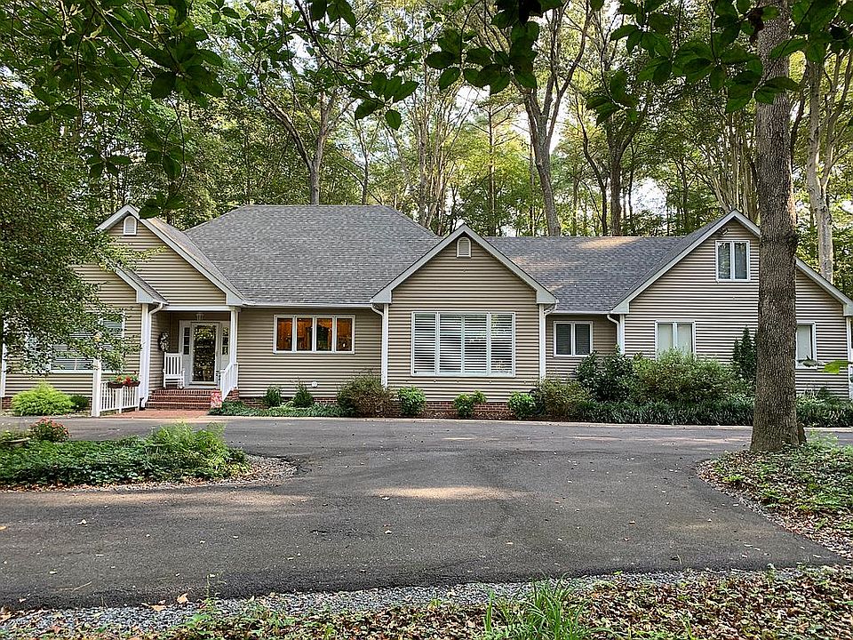 1st image of 26180 High Banks Dr