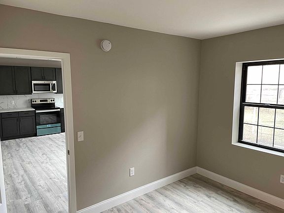 2nd image of 704 8th St #208