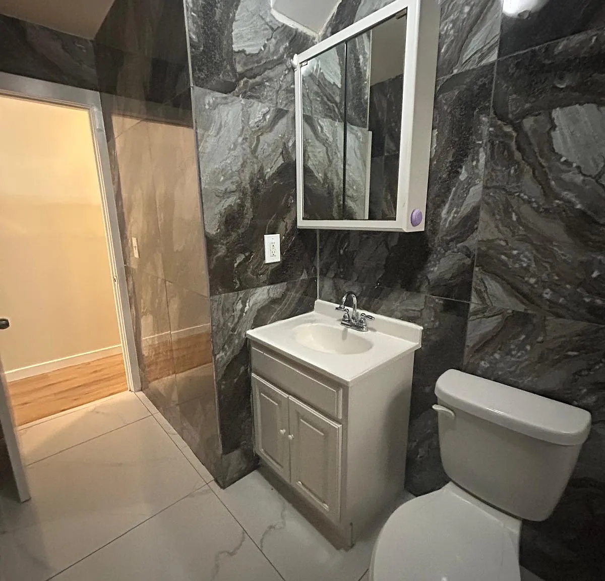 3 bed, $2,100 — Photo 2