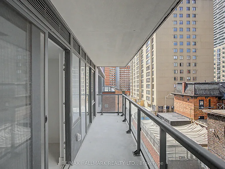 308 Jarvis St #406 — Photo 16