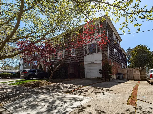 1266 E 72nd St, Brooklyn, NY 11234