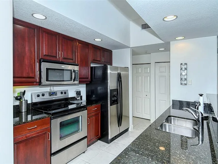 800 N Tamiami Trl #203 — Photo 17