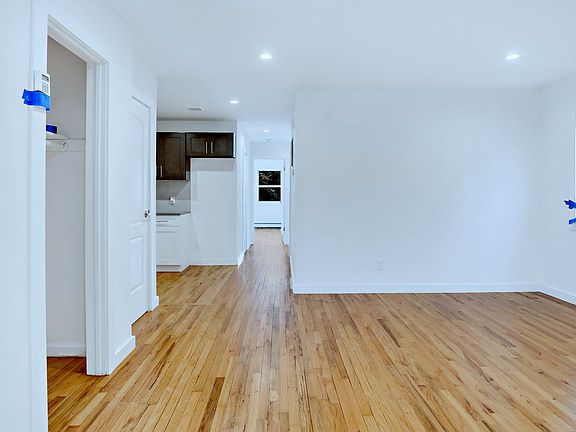 2nd image of 17402 125th Ave