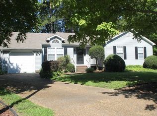 925 Elton Hall Cir, Newport News, VA 23608