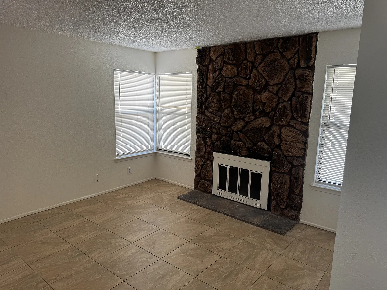 15086 Dakota Street - 1 — Photo 3