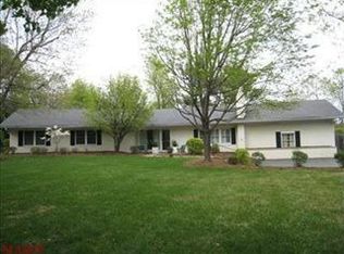 27 Maryhill Dr, Saint Louis, MO 63124