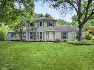 508 Kimerly Ct, Bay Village, OH 44140