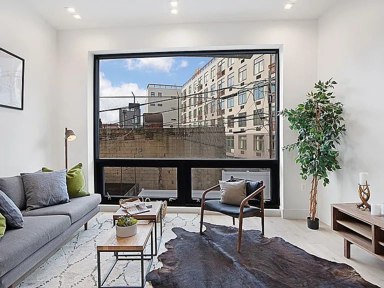 1003 Willoughby Ave #2R — Photo 7