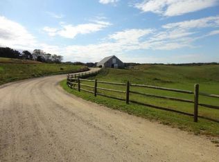 10 Beetle Swamp Rd, Edgartown, MA 02539