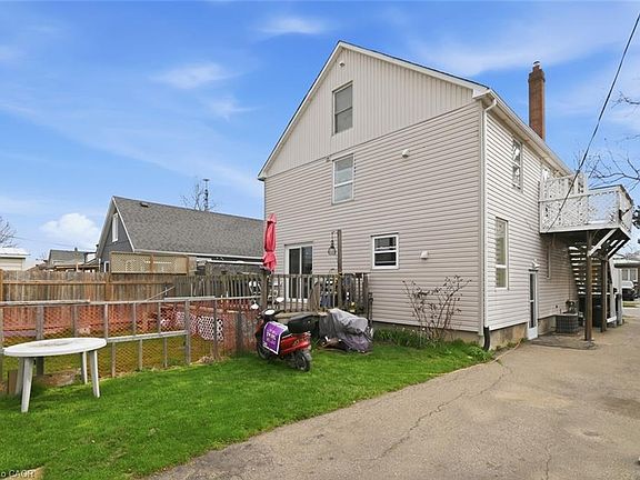5th image of 307 Wallace Ave S