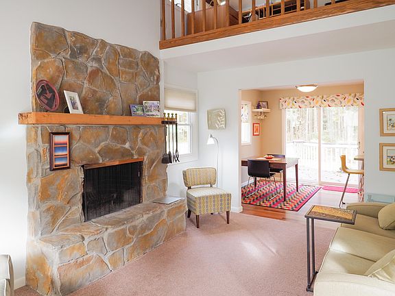 5th image of 10186 Rosemary Ln