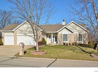 25 Autumn Meadow Ct, Lake St Louis, MO 63367