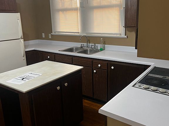 4th image of 1606 4th St Unit B