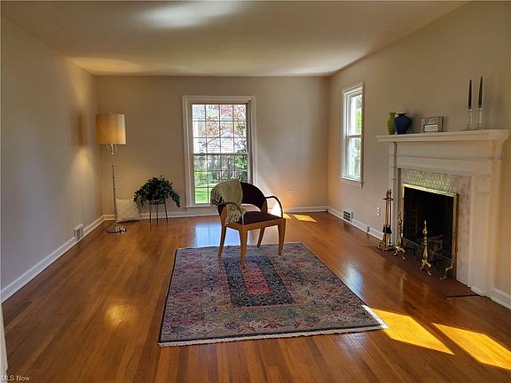 3rd image of 2207 17th St