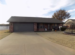 101 Heather Ln, Pocola, OK 74902