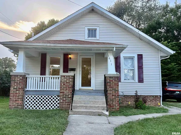 1611 S Main St, South Jacksonville, IL 62650