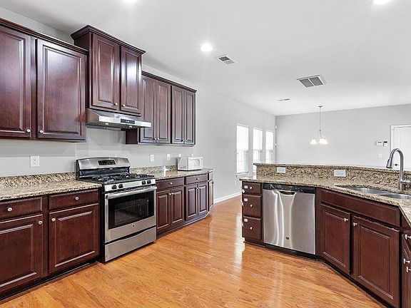 4th image of 1121 Survada Ln