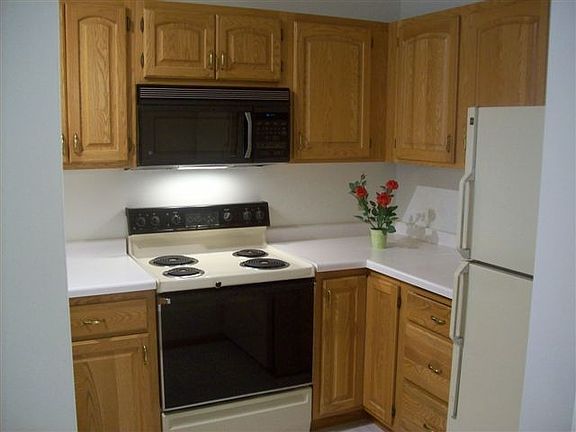 4th image of 7440 Edinborough Way APT 4113