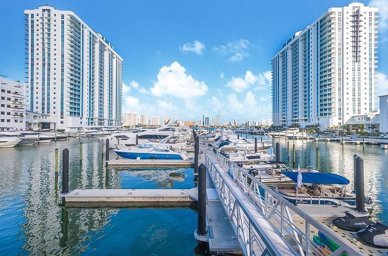 1st image of 17301 Biscayne Blvd Ph 6N