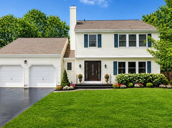 35 Brook Street, Farmingdale, NJ 07727