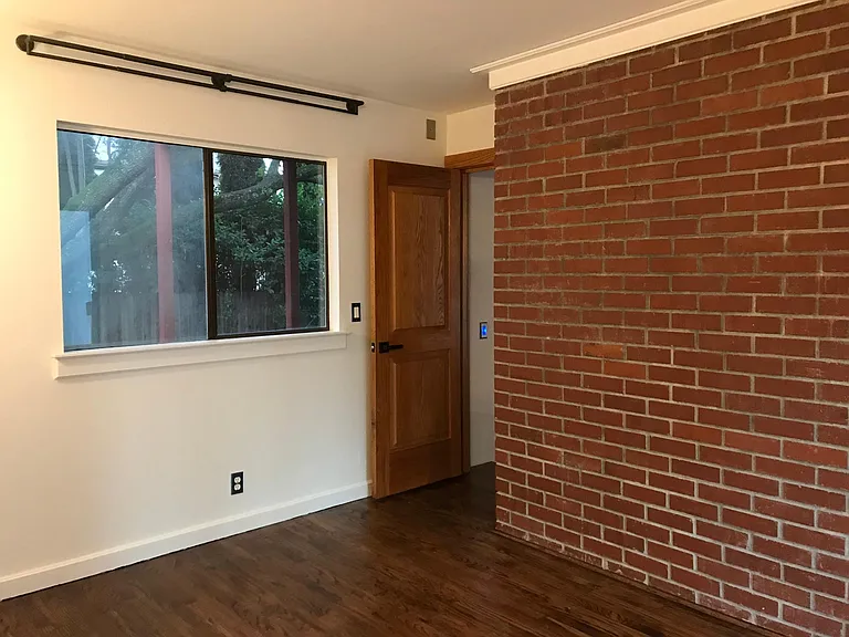 1629 Madrona Ave — Photo 25