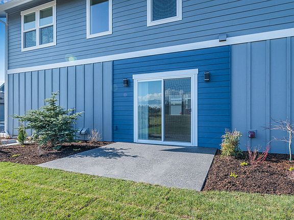 5th image of 2214 Dejong Dr #D