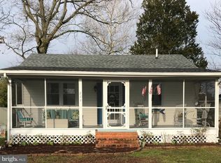711 Lossing Ave, Colonial Beach, VA 22443