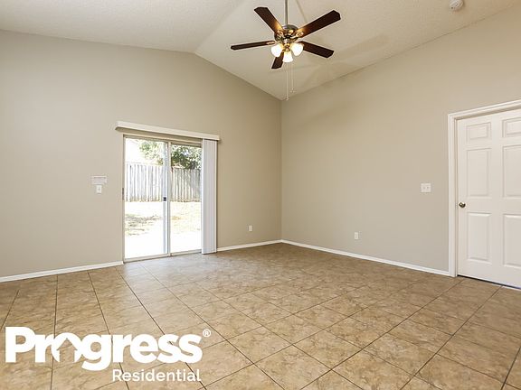 3rd image of 1532 Woodwind Dr