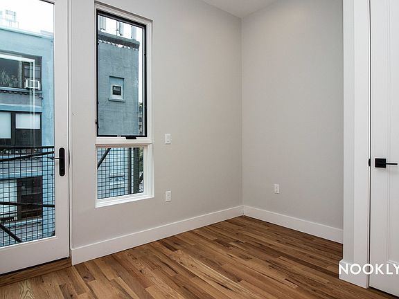 5th image of 48 Jefferson St #4R