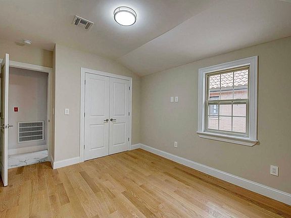 2nd image of 4354 Utopia Pkwy Floor 2