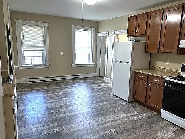 103 Grove St #2S