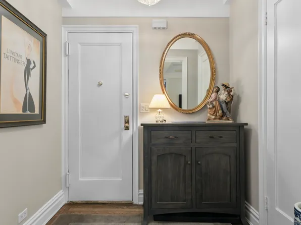 140 East 81st Street 4C image 3 of 7