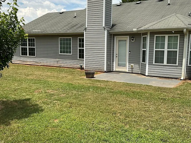 220 Jeremy Dr — Photo 33