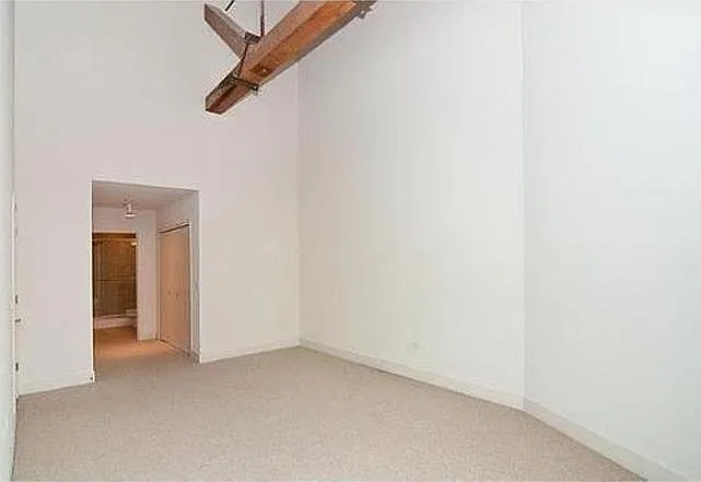 2303 S Michigan Ave, Unit 502 — Photo 2